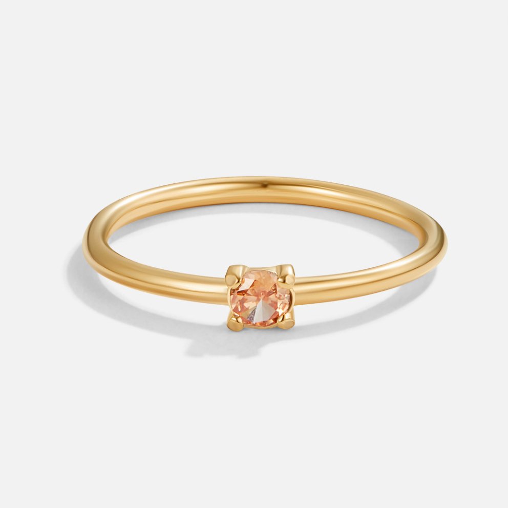 Anillos de oro con piedra de nacimiento