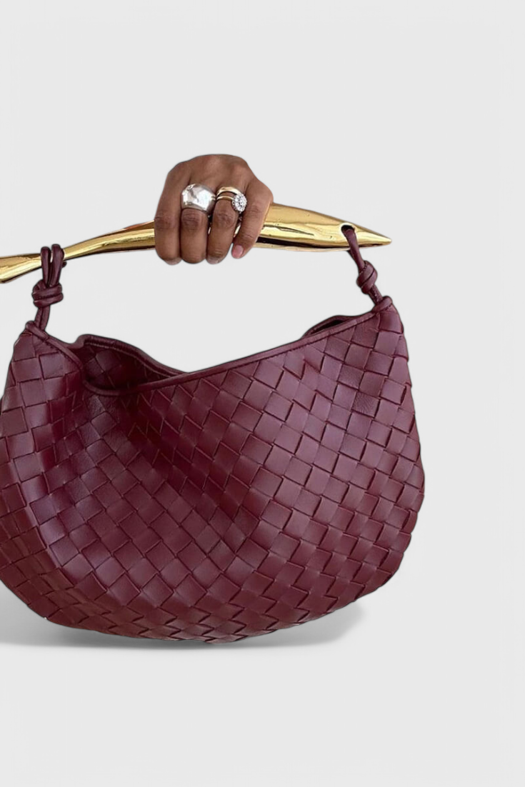 Gerda | Bolso Woven con Asa Dorada