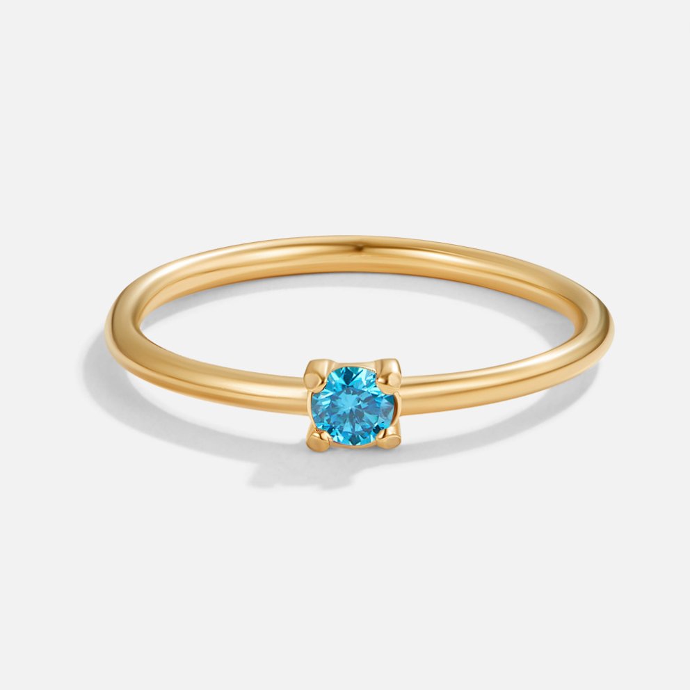 Anillos de oro con piedra de nacimiento