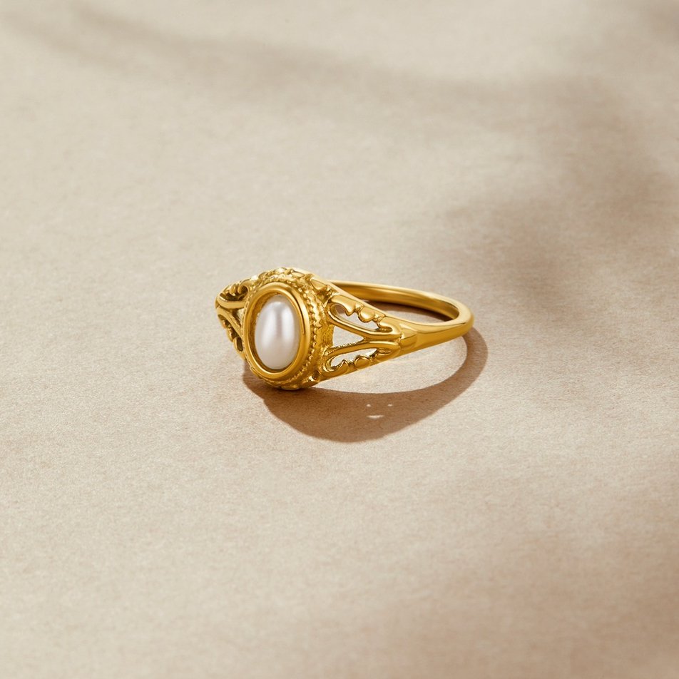 Basilia - Anillo de Perlas Vintage